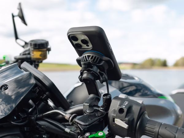 QuadLock USB Weatherproof Wireless Charger - Image 2